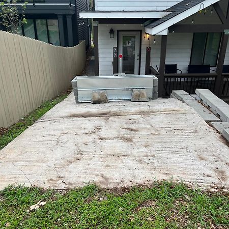 Atlanta Unit 2 Room 2 - Peaceful Weekend Getaway Private Bedroom & Bathroom Exterior photo