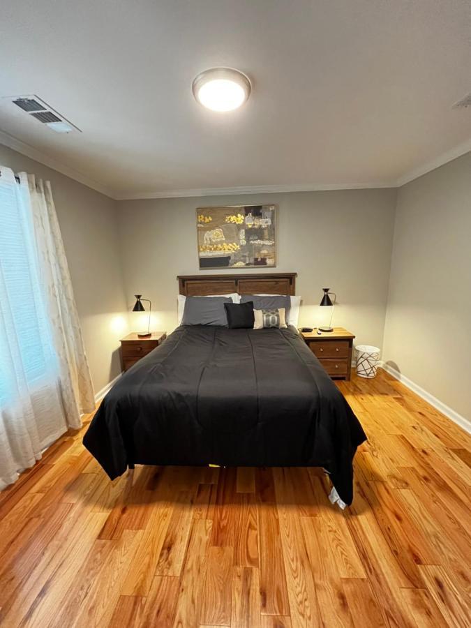 Atlanta Unit 2 Room 2 - Peaceful Weekend Getaway Private Bedroom & Bathroom Exterior photo